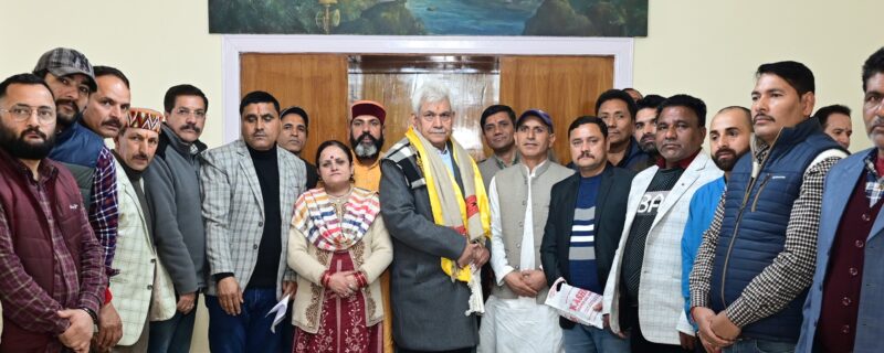 پڈاری قبیلہ کے 20 رُکنی وفدکی لیفٹیننٹ گورنر سے ملاقات