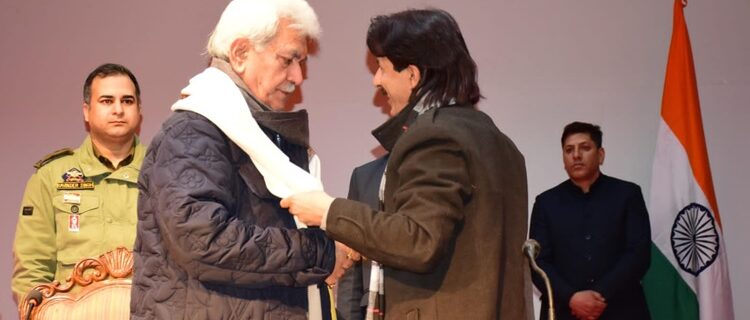 Lt Governor Sh Manoj Sinha interacted with the delegation of OBCs at Srinagar