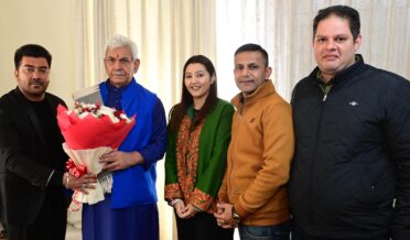 صدر جے کے این پی ایف تریکوٹہ نگر ٹریڈرس ایسوسی ایشن کے وفد نے لفٹینٹ گورنر سے ملاقات کی