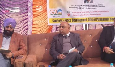 Suresh Gupta chairs Public Darbar at Sports Stadium, Purmandal
