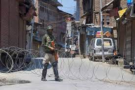 وزیر اعظم کے دورہ وادی کے پیش نظر سرینگر سمیت وادی بھر میں حفاظت کے کڑے انتظامات