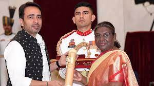 4 مشہور شخصیات کو بھارت رتن سے نوازا گیا