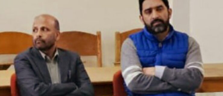 ADC Ganderbal supervises General Training for Poll Staff at GDC Kangan