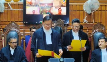 چیف جسٹس نے جسٹس محمد یوسف وانی کو بحیثیت ایڈیشنل جج کے عہدے کا حلف دِلایا