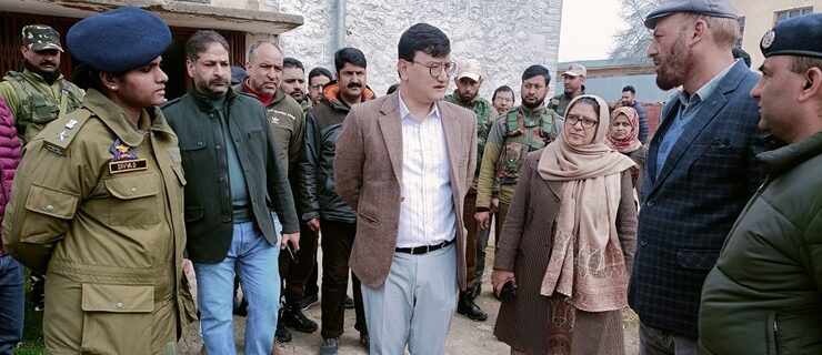 ضلع ترقیاتی کمشنر بارہمولہ نے لوک سبھا اِنتخابات 2024ء کے پولنگ سٹیشنوں پر اے ایم ایف کو یقینی بنایا