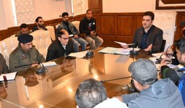 DC Kulgam reviews arrangements for Ramdhan ul Mubarak