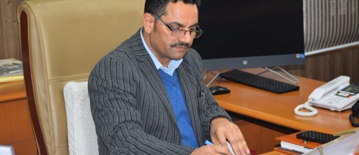 ضلع ترقیاتی کمشنر راجوری نے لوک سبھا اِنتخابات کی تیاریوں کا جائزہ لیا