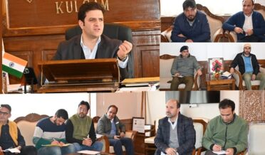 DEO Kulgam chairs meeting of enforcement agencies