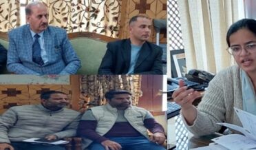 DEO Kupwara convenes meeting with representatives of political parties