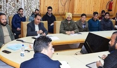 ایتوار کو سری نگر میں فارمولا کار رَن کا اِنعقاد کیا جائے گا اور صوبائی کمشنر کشمیر نے اِنتظامات کا جائزہ لیا