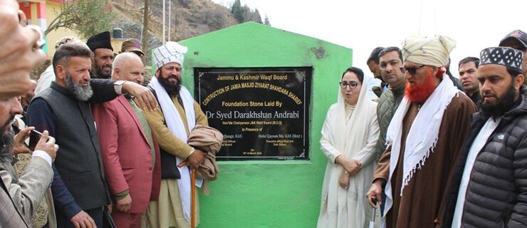 Dr. Darakshan Andrabi visits Rajouri