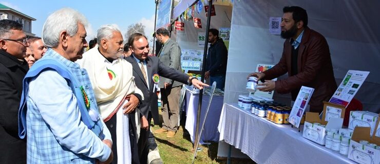 Lt Governor Sh Manoj Sinha and Union Minister Sh Parshottam Rupala inaugurated Technology Exhibition-cum-Seed Mela at SKUAST Kashmir