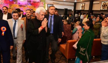 لیفٹنٹ گورنر نے جموں میں ’ ہیراتھ ملن سماروہ ‘ میں شرکت کی