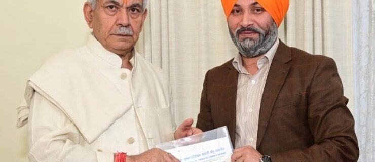 Lt Governor Shri Manoj Sinha meeting S. Ajit Singh, Chairman, Sikh Coordination Committee Jammu Kashmir