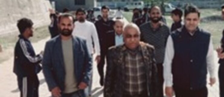 سریش کما ر گپتا نے سانبہ اور کٹھوعہ کے گجروبکروال اورشیڈول کاسٹ ہوسٹلوں کا دورہ کیا