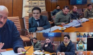 ٹیولپ گارڈن میںسیاحوں کو راغب کرنے کیلئے ٹیولپ کی نئی اَقسام پیش کی جائیں گی اور 17لاکھ ٹیولپ کھلنے والے ہیں۔ کمشنر سیکرٹری فلوری کلچر