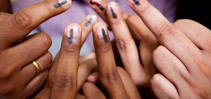 لوک سبھا انتخابات :سرینگر پارلیمانی نشست کیلئے 13مئی کو ووٹ ڈالیں جا رہے ہیں ،تمام تر انتظامات مکمل