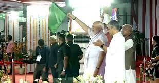 ملک کو 10نئی ’وندے بھارت ٹرینیں‘ حاصل، وزیر اعظم مودی نے ہری جھنڈی دکھا کر کیا روانہ