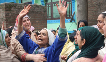 Funneral-of-Boat-tragedy-civilians-in-river-Jhelum-in-Gandbal-Padshahi-bagh-area-of-Srinagar-8