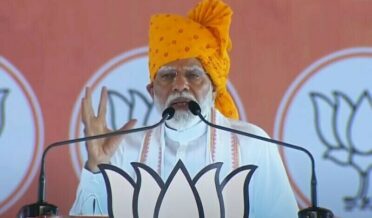 مودی پر الیکشن مہم کے دوران مسلمانوں کو ٹارگٹ کرنے کا الزام