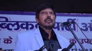 ’میں الیکشن لڑنا چاہتا تھا‘، شرڈی سے ٹکٹ نہ ملنے پر رام داس اٹھاولے کا چھلکا درد