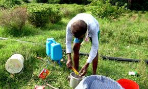 Mixing of pesticides and fungicides