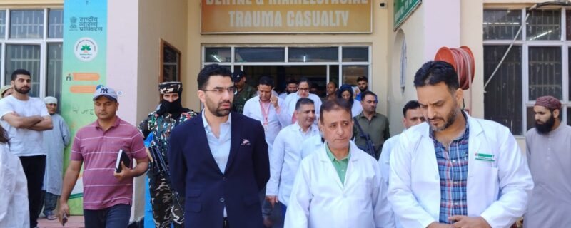 سیکرٹری صحت و طبی تعلیم نے گورنمنٹ ڈینٹل کالج سری نگر کا اِنتظامی معائینہ کیا