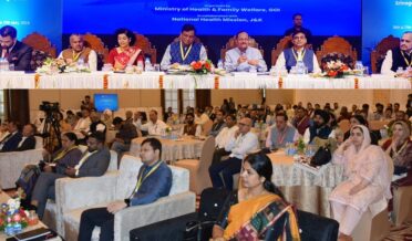 سیکرٹری وزارتِ صحت اور مشیر راجیو رائے بھٹناگر نے سری نگر میں نیشنل ہیلتھ مشن کی دو روزہ قومی کانفرنس سے خطاب کیا