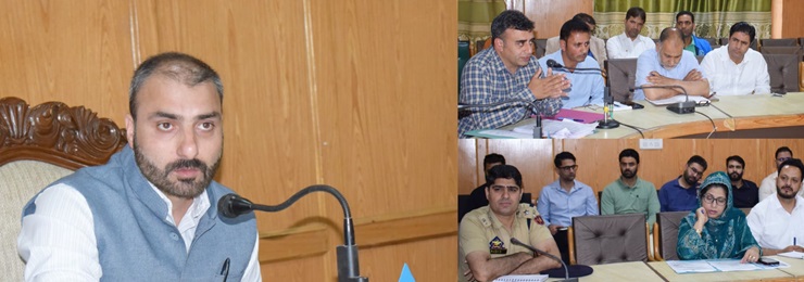 ضلع ترقیاتی کمشنر پلوامہ نے جے کے ایس ایس بی کے ذریعے سپر وائزر اِمتحان کی تیاریوں کا جائزہ لیا