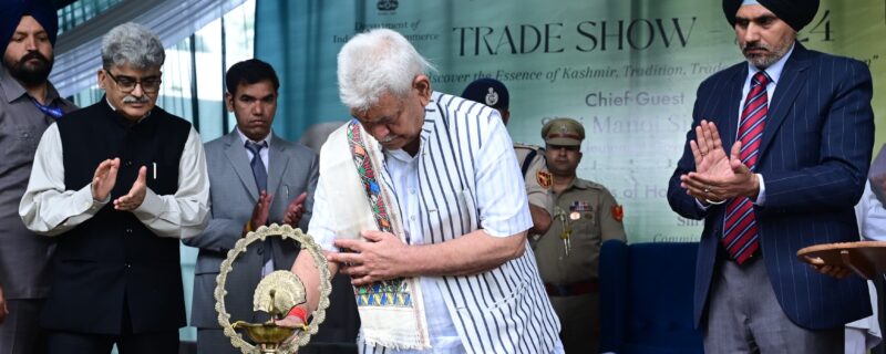 لیفٹیننٹ گورنر نے سری نگر میں جموں وکشمیر ٹریڈ شو۔ 2024ء کا اِفتتاح کیا