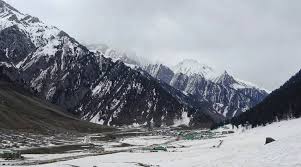 Many people were buried under the ice of the glacier in Sona Murg Thajoas
