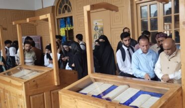 Principal Secretary, Culture inaugurates Archieval Exhibition-8