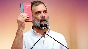 راہل گاندھی نے دستورِ ہند کے ’پاکیٹ ایڈیشن‘ کو کر دیا مشہور، 3ماہ میں فروخت ہوئی 5000کاپی