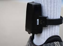 gps tracker on leg