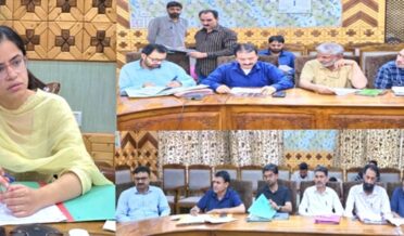 DC Kupwara chairs Rent Assessment Committee meeting