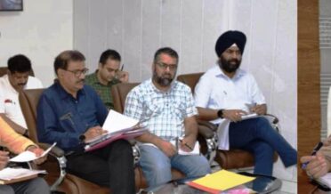 DC reviews progress of Jal Jeevan Mission schemes in Udhampur