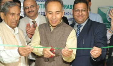 جسٹس تاشی ربستن نے ڈِی پی ایس اودھمپور میں لیگ لٹریسی کلب کا اِفتتاح کیا