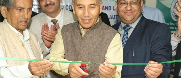 جسٹس تاشی ربستن نے ڈِی پی ایس اودھمپور میں لیگ لٹریسی کلب کا اِفتتاح کیا