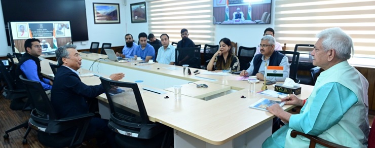 Lt Governor Sh Manoj Sinha reviews preparations for inaugural edition of æKashmir MarathonÆ