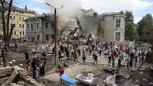 یوکرین میں روس کے میزائل حملے، 24 افراد ہلاک، بچوں کا ہسپتال تباہ