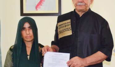 لیفٹیننٹ گورنر نے رِیاسی دہشت گردانہ حملے میں شہید ہوئے بس ڈرائیور کی اہلیہ کو تقرر نامہ سونپا
