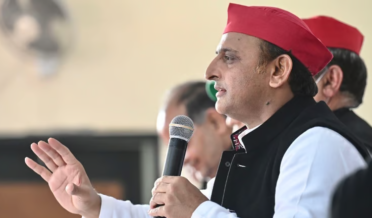 چیف میڈیکل آفیسر کو پیرس اولمپکس بھیجنے پر اکھلیش یادو کا بڑا سوال