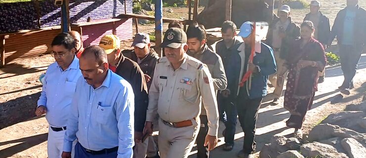 CEO reviews election preparedness in Kishtwar district