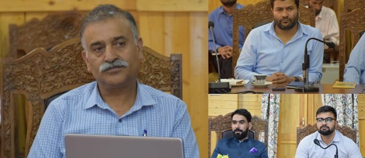 ضلع چنائو آفیسر بانڈی پورہ نے ہوم ووٹنگ پولنگ عملے کیلئے تربیتی پروگرام کی صدارت کی