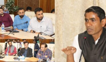 ایکس پنڈیچر اوبزرور نے اُمیدواروں اور سیاسی جماعتوں کے نمائندوں کو