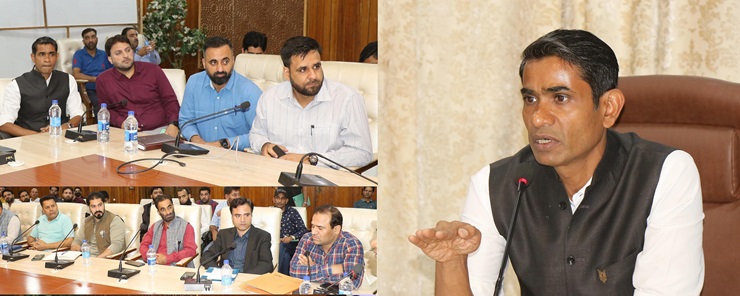 ایکس پنڈیچر اوبزرور نے اُمیدواروں اور سیاسی جماعتوں کے نمائندوں کو