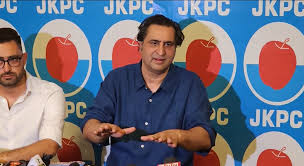 ہم آرٹیکل 370 کی بحالی اور ریاستی درجے کے لیے لڑیں گے: پیپلز کانفرنس