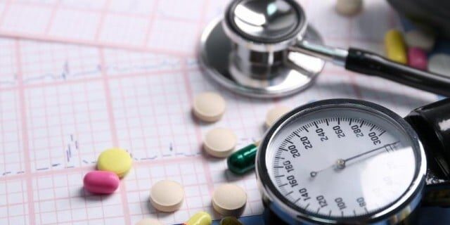 ہر 5میں سے ایک فرد بلڈ پریشر بڑھانے والی ادویات لے رہا ہے