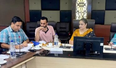 چیئرپرسن کے وِی آئی بی نے جموں میں بینکرز جائز ہ میٹنگ کی صدارت کی