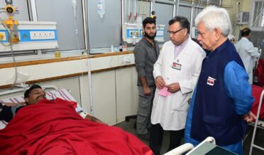 لیفٹیننٹ گورنر نے سکمز ہسپتال کا دورہ کیا